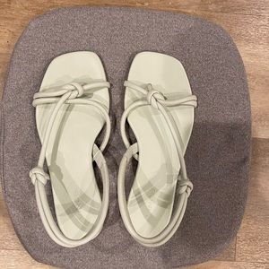 Vince Doyle sandals celery green size 6